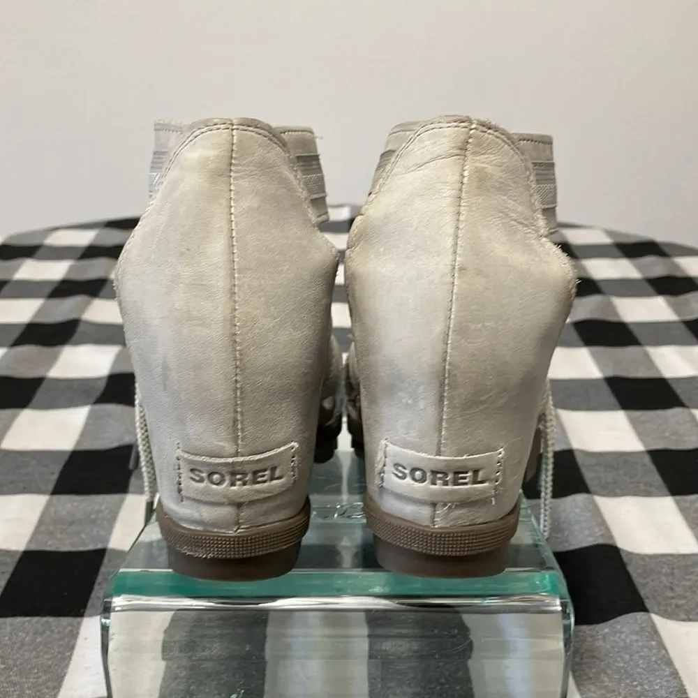 SOREL Joanie Lace Sandals Women's 9.5 Gray Leather Canvas Peep Toe Wedge Lug